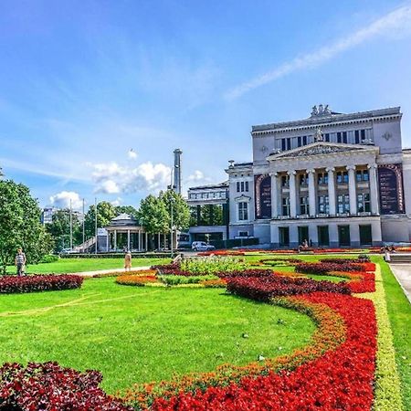 Delux 1 Bedroom Studio In City Centre Riga Exterior photo